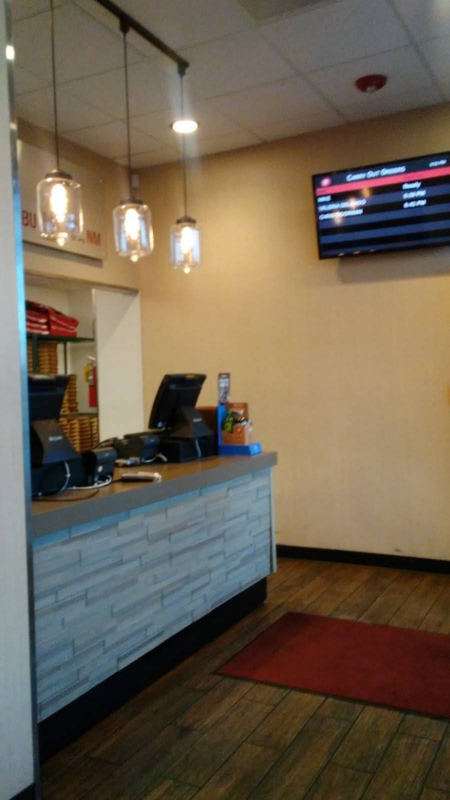 Pizza Hut | meal delivery | 3055 Coors Blvd NW, Albuquerque, NM 87121, USA | 5058733753 OR +1 505-873-3753