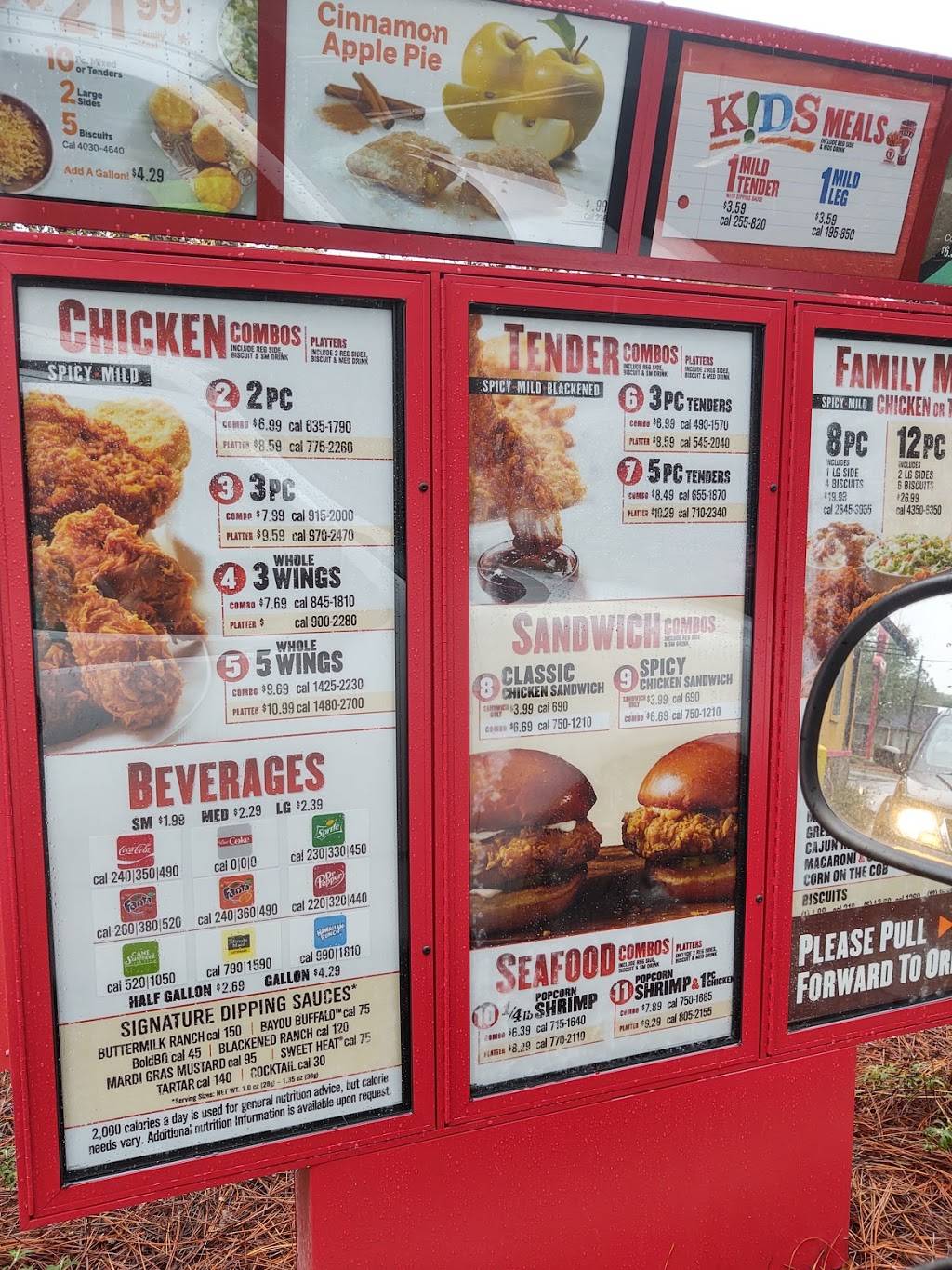 Popeyes Louisiana Kitchen | restaurant | 1222 Bells Hwy, Walterboro, SC 29488, USA | 8435382150 OR +1 843-538-2150