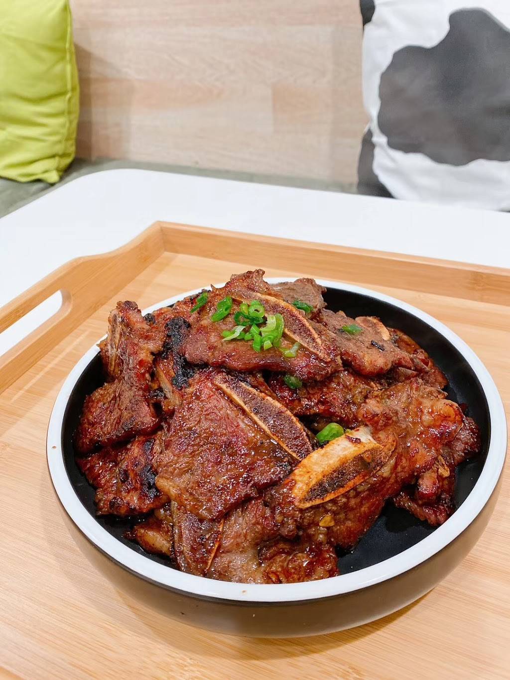 YumYum Bento | restaurant | 1017 E Grand River Ave, East Lansing, MI 48823, USA | 5173333338 OR +1 517-333-3338