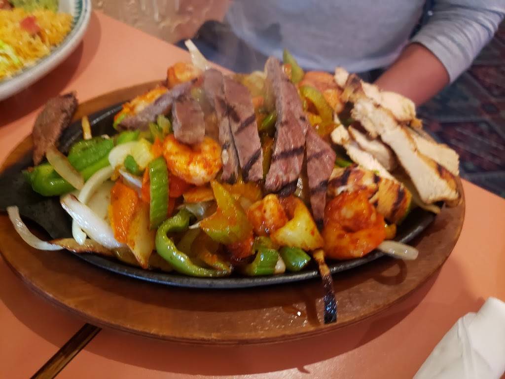 Mayan Family Mexican Restaurant | restaurant | 4820 Yelm Hwy SE, Lacey, WA 98503, USA | 3604590818 OR +1 360-459-0818