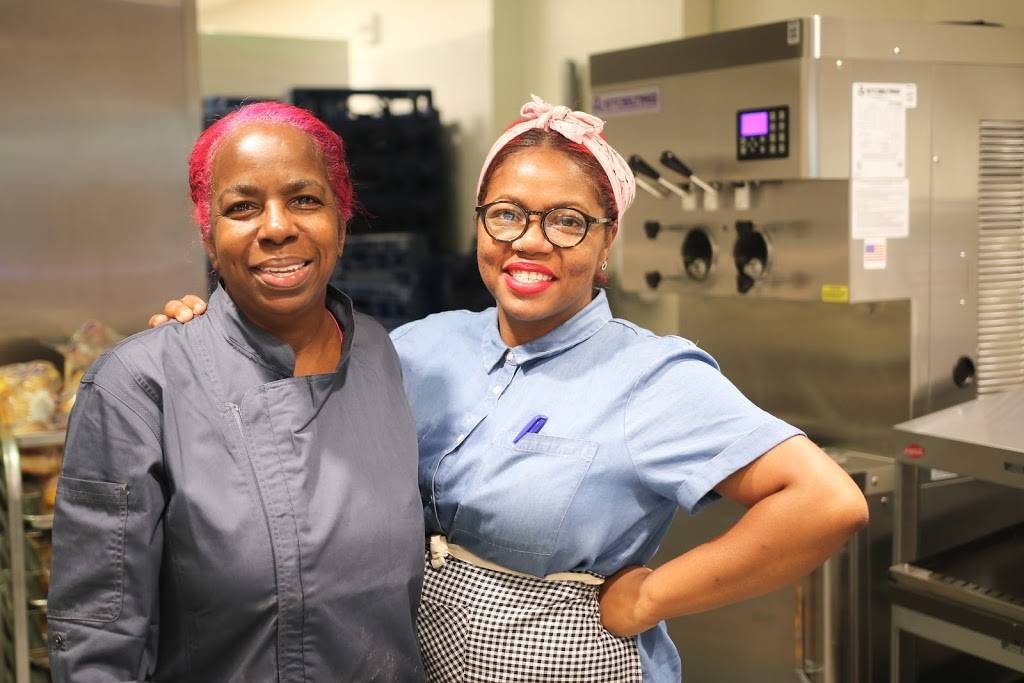 Pinky and Reds | restaurant | 2495 Bancroft Way, ASUC, Student Union, Berkeley, CA 94720, USA | 5106644355 OR +1 510-664-4355