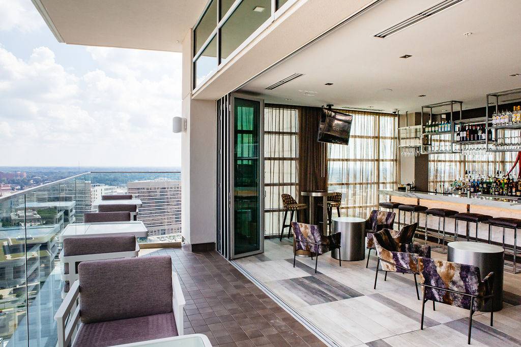 Nuvole Rooftop TwentyTwo | restaurant | 220 E Trade St Suite 2200, Charlotte, NC 28202, USA | 9809609800 OR +1 980-960-9800