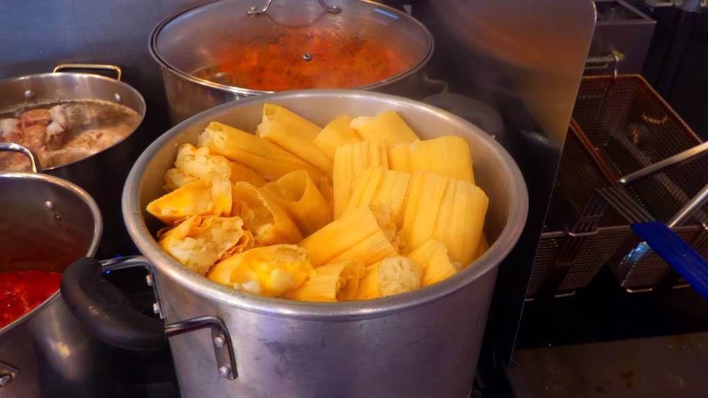 La Cocinita | restaurant | 1906 N Bell Blvd, Cedar Park, TX 78613, USA | 5125289193 OR +1 512-528-9193