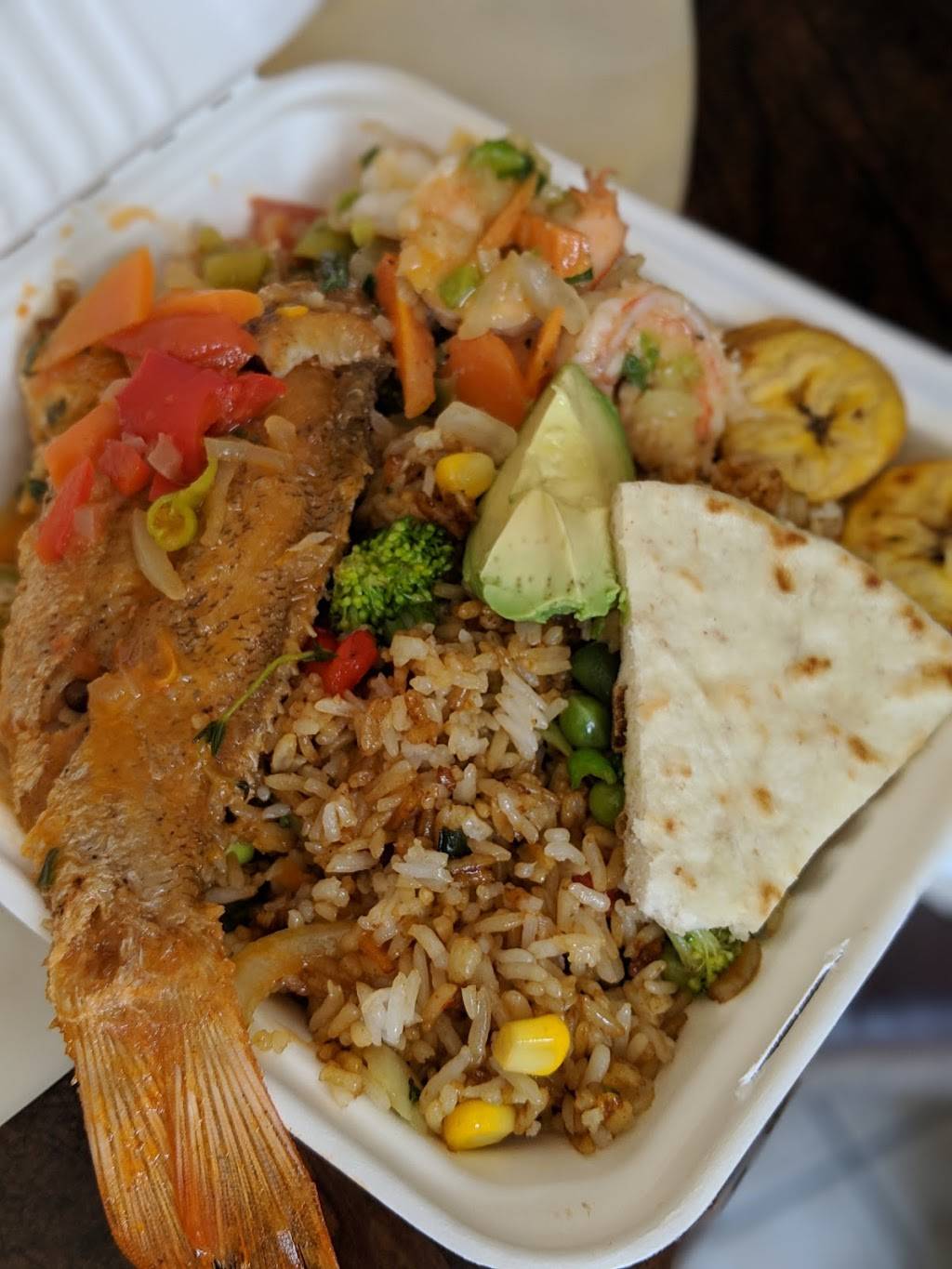 RUSSELLS KITCHEN | restaurant | 30 Thorndale Rd, Brampton, ON L6P 1G9, Canada | 4377771016 OR +1 437-777-1016