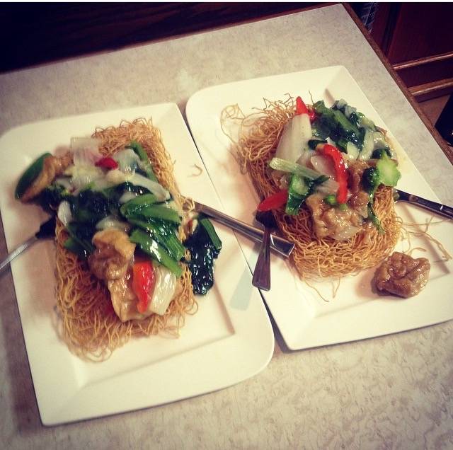 Pho Phuong Hoang | restaurant | 1153 College St, Toronto, ON M6H 1B5, Canada | 4164178560 OR +1 416-417-8560