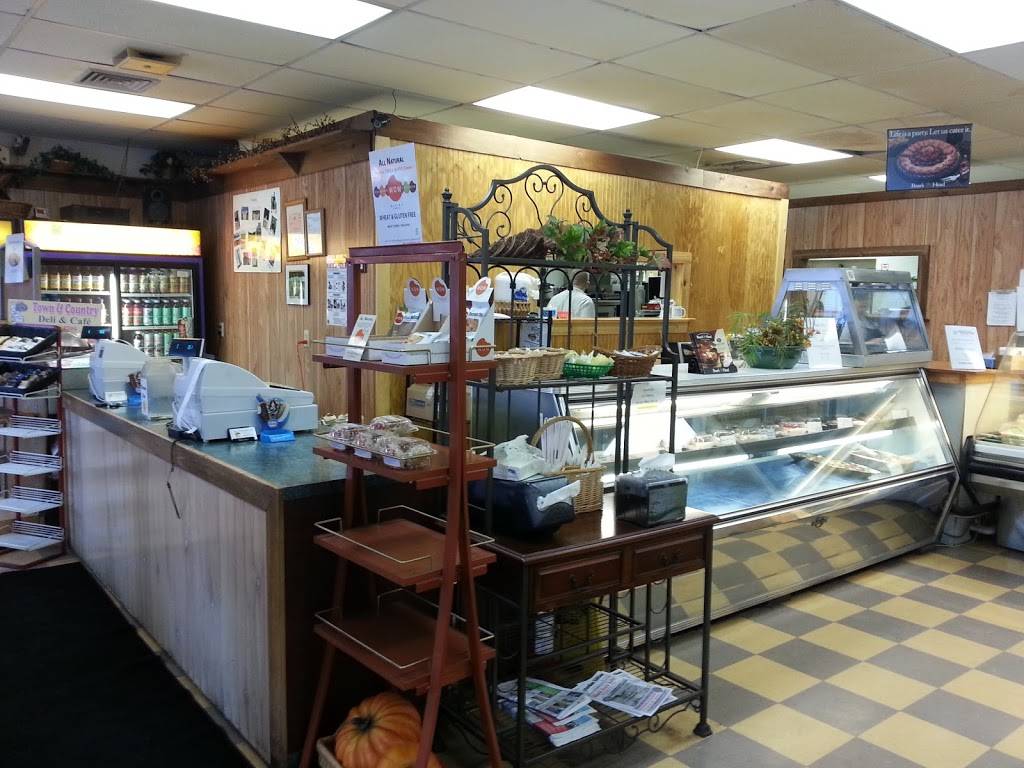 Town & Country Meat & Cheese | restaurant | 4755 NY-30, Amsterdam, NY 12010, USA | 5188422705 OR +1 518-842-2705
