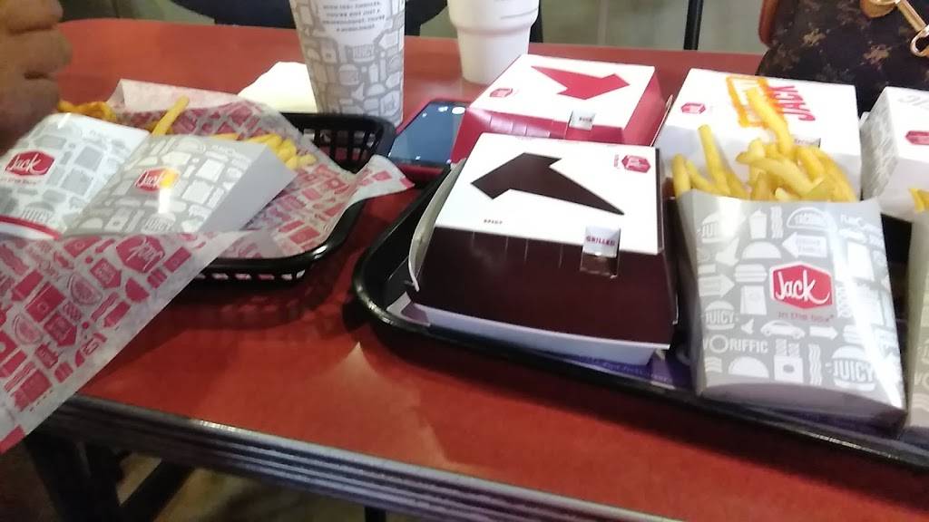 Jack in the Box | restaurant | 2207 S Interstate 35, San Marcos, TX 78666, USA | 5123922338 OR +1 512-392-2338