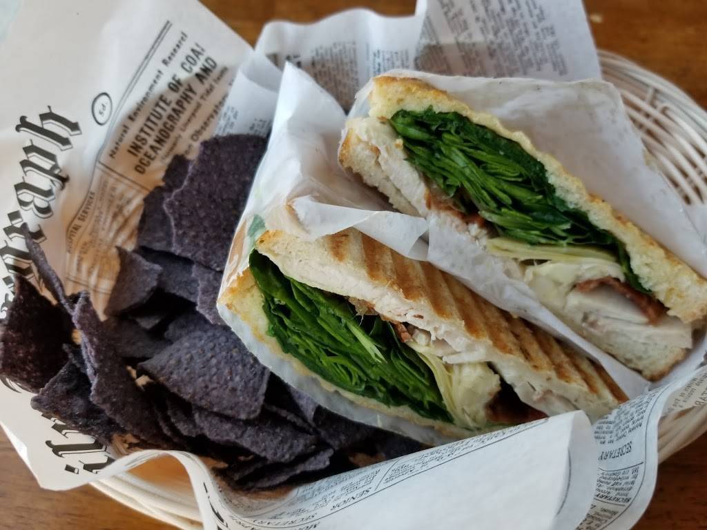 Moose Jackson Cafe | restaurant | 221 E A St #1, Iron Mountain, MI 49801, USA | 9067762233 OR +1 906-776-2233