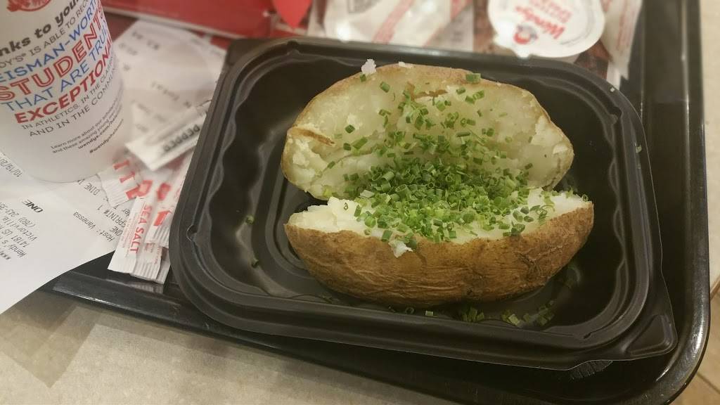 Wendys | restaurant | 14181 US-395, Victorville, CA 92392, USA | 7602433578 OR +1 760-243-3578