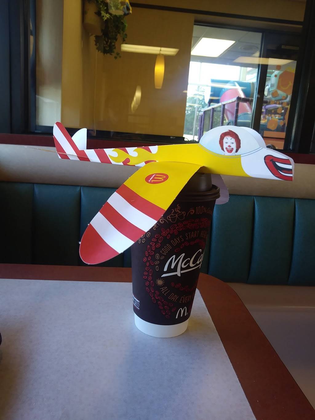 McDonalds | cafe | 1402 Allen St, Springfield, MA 01118, USA | 4137838044 OR +1 413-783-8044