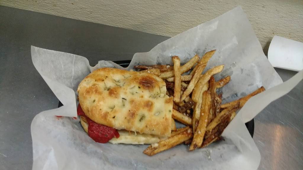 AJs Sports Bar Grill | restaurant | 11 Tracy Ln, Hudson, NH 03051, USA | 6037181102 OR +1 603-718-1102