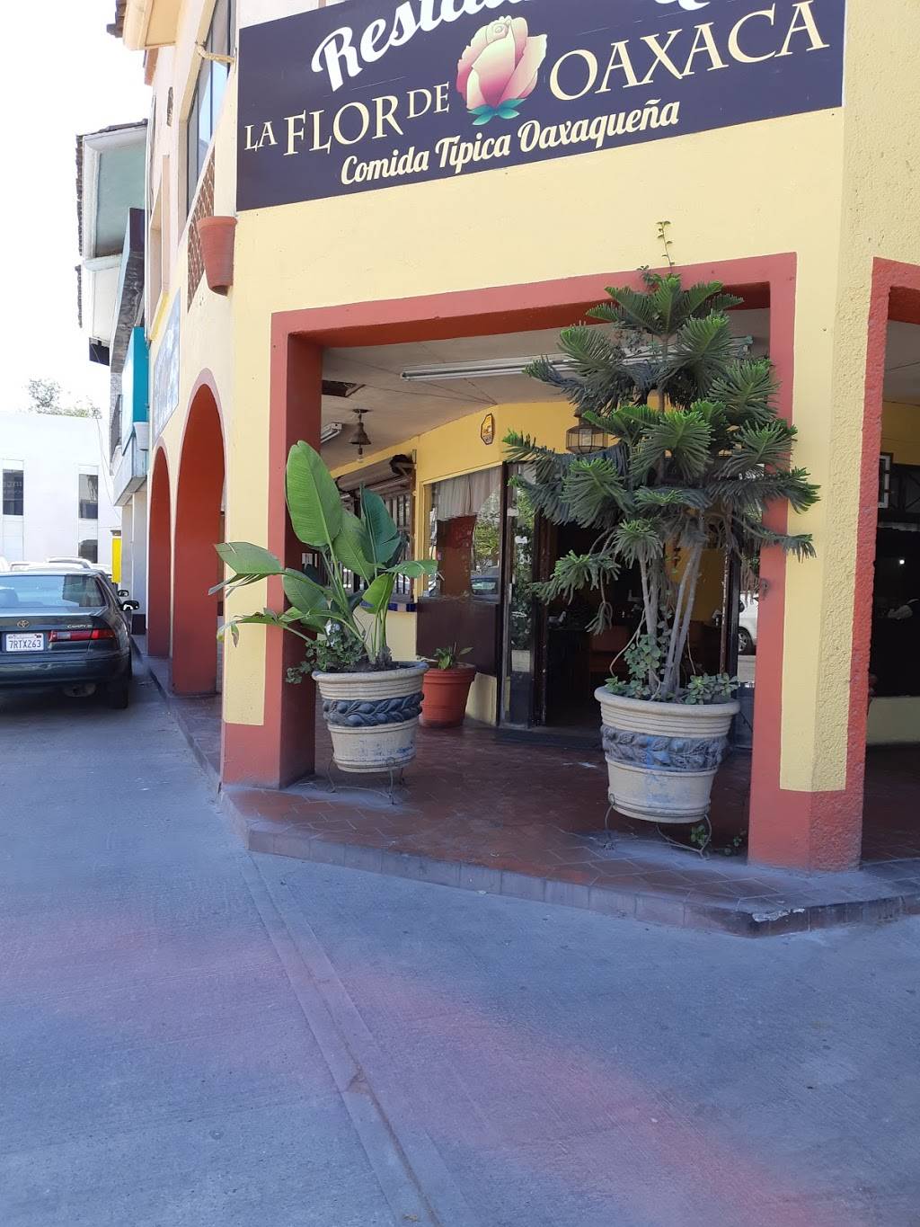 La Flor de Oaxaca | restaurant | Blvrd Gral Rodolfo Sánchez Taboada 10512, Zona Urbana Rio Tijuana, 22010 Tijuana, B.C., Mexico | 016642002549 OR +52 664 200 2549