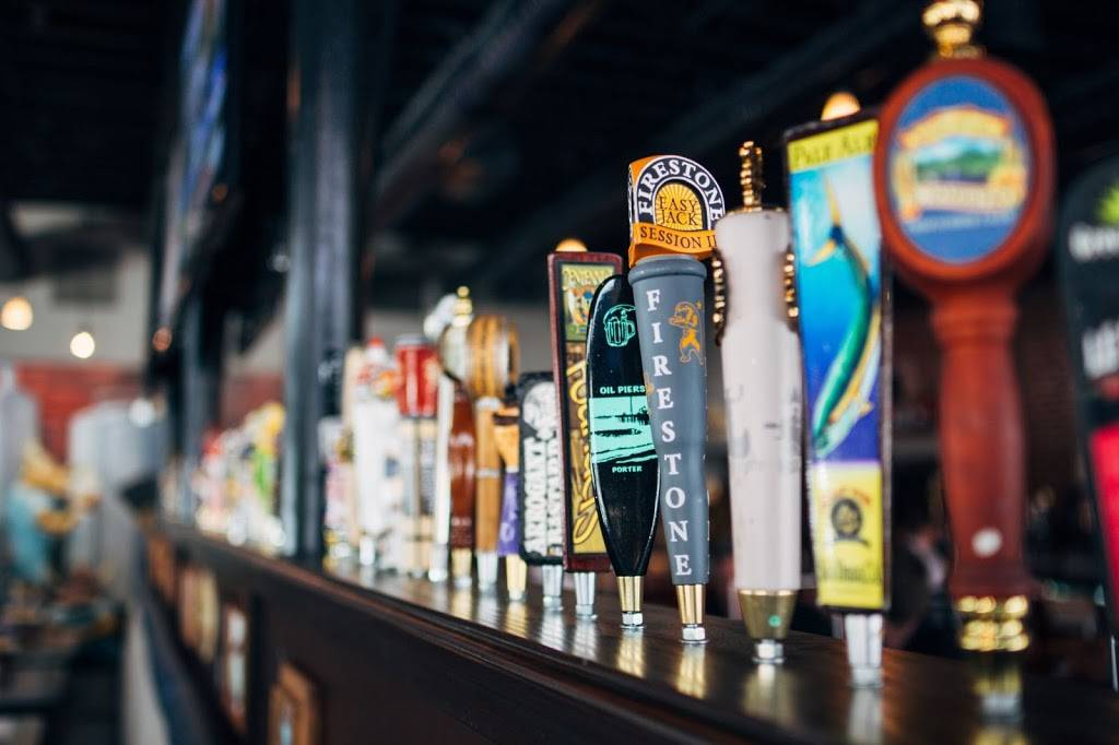 Slaters 50/50 | restaurant | 3750 University Ave #125, Riverside, CA 92501, USA | 9517425585 OR +1 951-742-5585