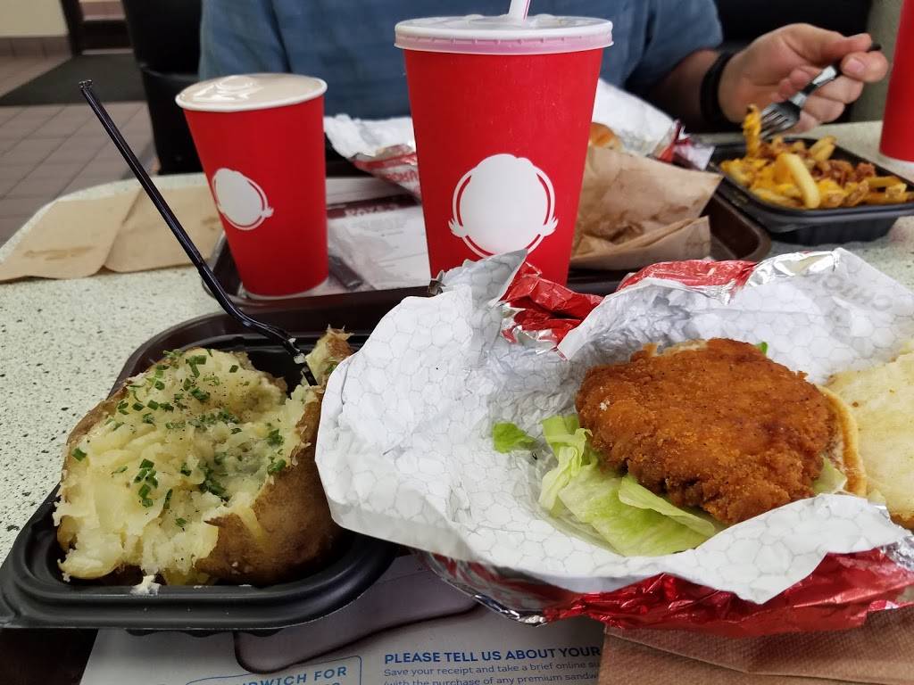 Wendys | restaurant | 2904 Knoxville Center Dr, Knoxville, TN 37924, USA | 8656378676 OR +1 865-637-8676
