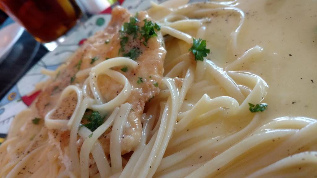 Hollywood | restaurant | 376 Fairfield Rd, Fairfield, NJ 07004, USA | 9738080123 OR +1 973-808-0123