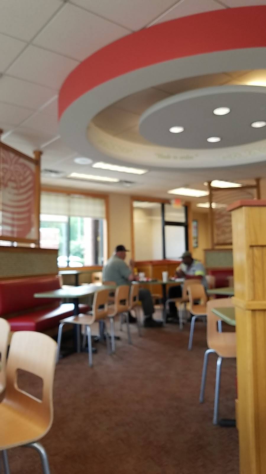 Wendys | restaurant | 3182 Peters Creek Pkwy, Winston-Salem, NC 27127, USA | 3367710120 OR +1 336-771-0120
