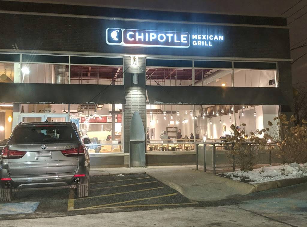 Chipotle Mexican Grill | restaurant | 2000 N Clybourn Ave Ste H, Chicago, IL 60614, USA | 7739355710 OR +1 773-935-5710