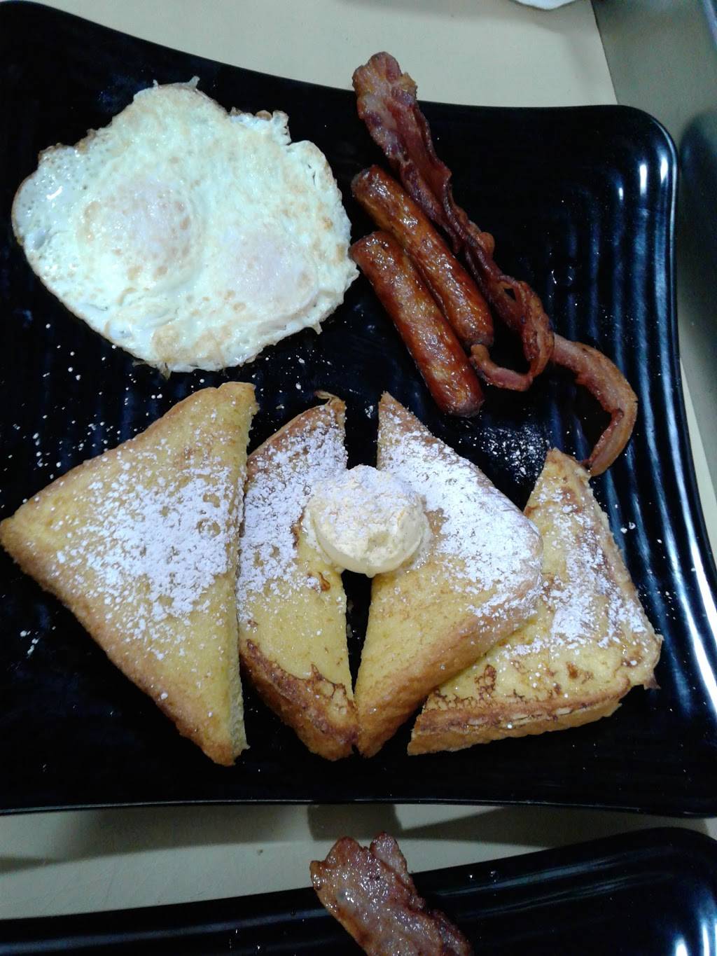 Toms Jr. Burgers | restaurant | 7852 Florence Ave, Downey, CA 90240, USA | 5626597443 OR +1 562-659-7443