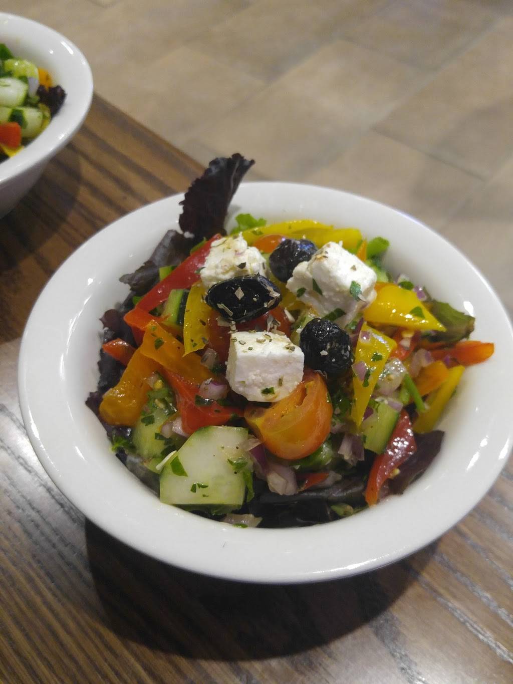 Aladdins Grill | restaurant | 148 Squire Rd, Revere, MA 02151, USA | 7812894670 OR +1 781-289-4670