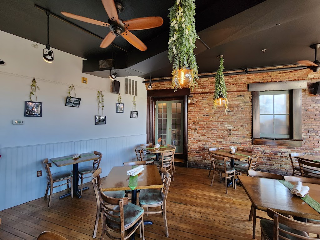 The Butcher The Baker | restaurant | 84 Hammond St, Bangor, ME 04401, USA | 2079423336 OR +1 207-942-3336