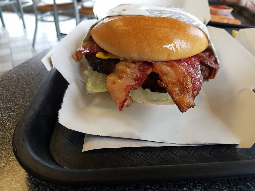 Carls Jr. | restaurant | 1800 Eureka Way, Redding, CA 96001, USA | 5302420600 OR +1 530-242-0600