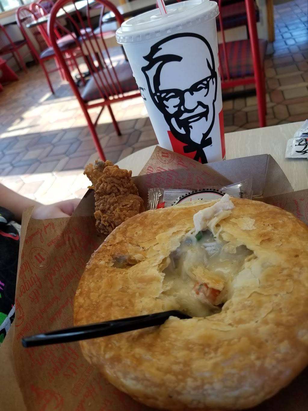 KFC | restaurant | 2515 Park Ave, Muscatine, IA 52761, USA | 5632638964 OR +1 563-263-8964