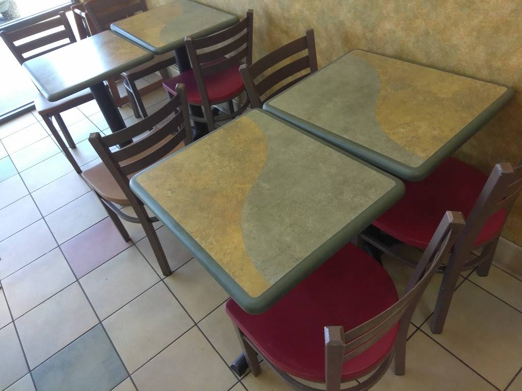 Subway Restaurants | restaurant | 43153 Woodward Ave, Bloomfield Hills, MI 48302, USA | 2483382200 OR +1 248-338-2200