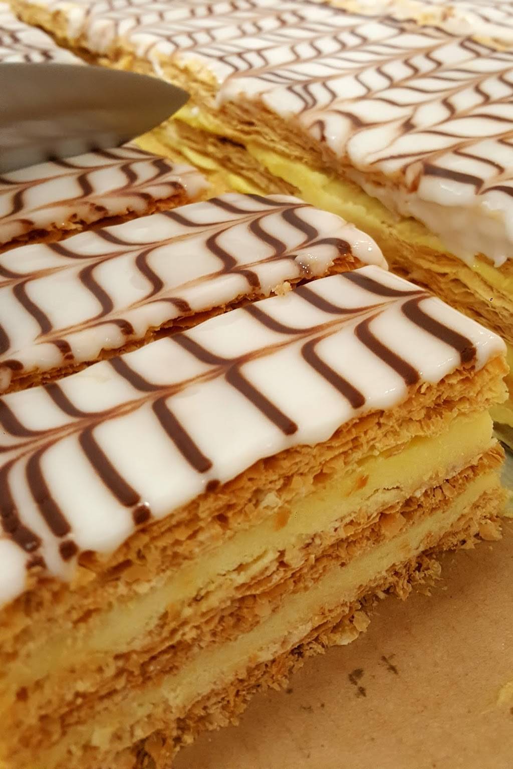 Pouls Bakery & Cafe | bakery | 13771 Newport Ave #4, Tustin, CA 92780, USA | 7145325101 OR +1 714-532-5101