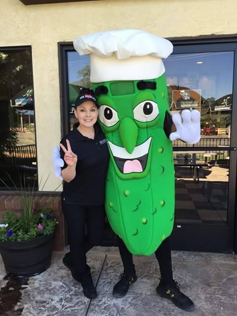 Mr. Pickles Sandwich Shop | meal takeaway | 3589 Taylor Rd, Loomis, CA 95650, USA | 9166529230 OR +1 916-652-9230