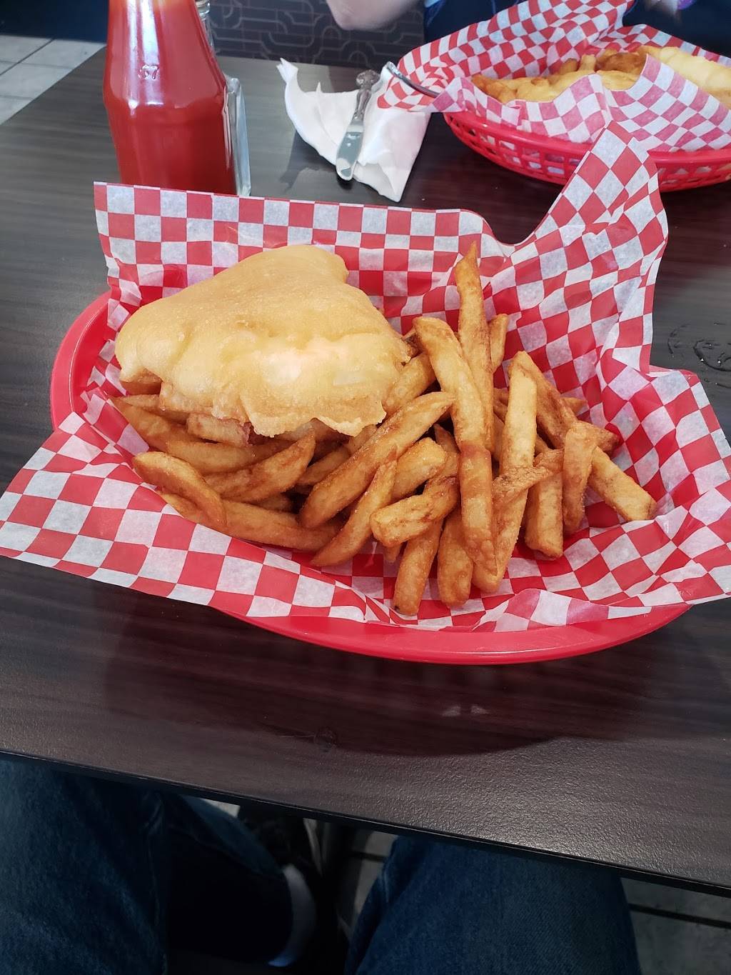 The Fisherman Fish & Chips | restaurant | 2727 Courtice Rd, Courtice, ON L1E 3A2, Canada | 9054348771 OR +1 905-434-8771