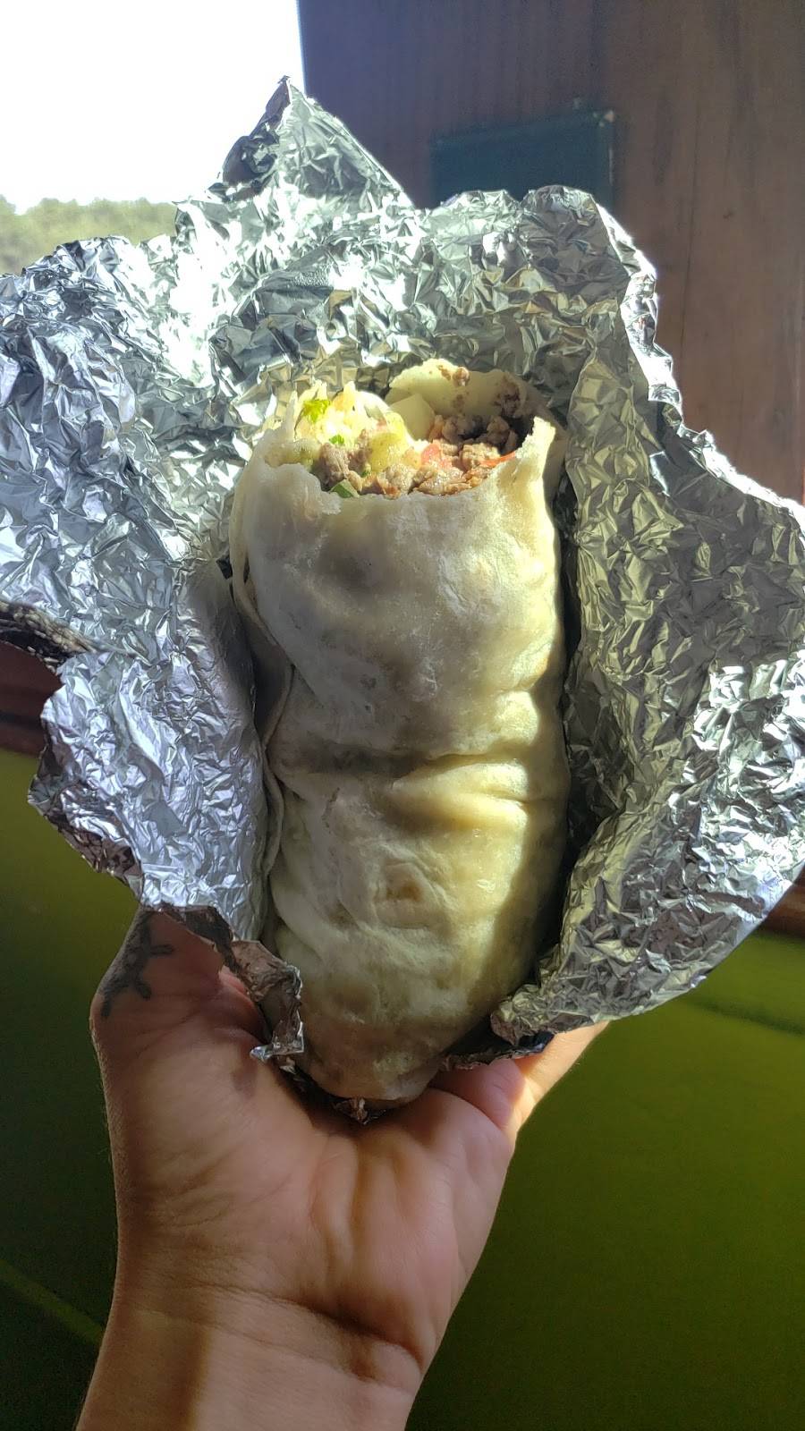 Taqueria El Amigo 3 | restaurant | 1 High St, Clinton, MA 01510, USA | 9783688000 OR +1 978-368-8000