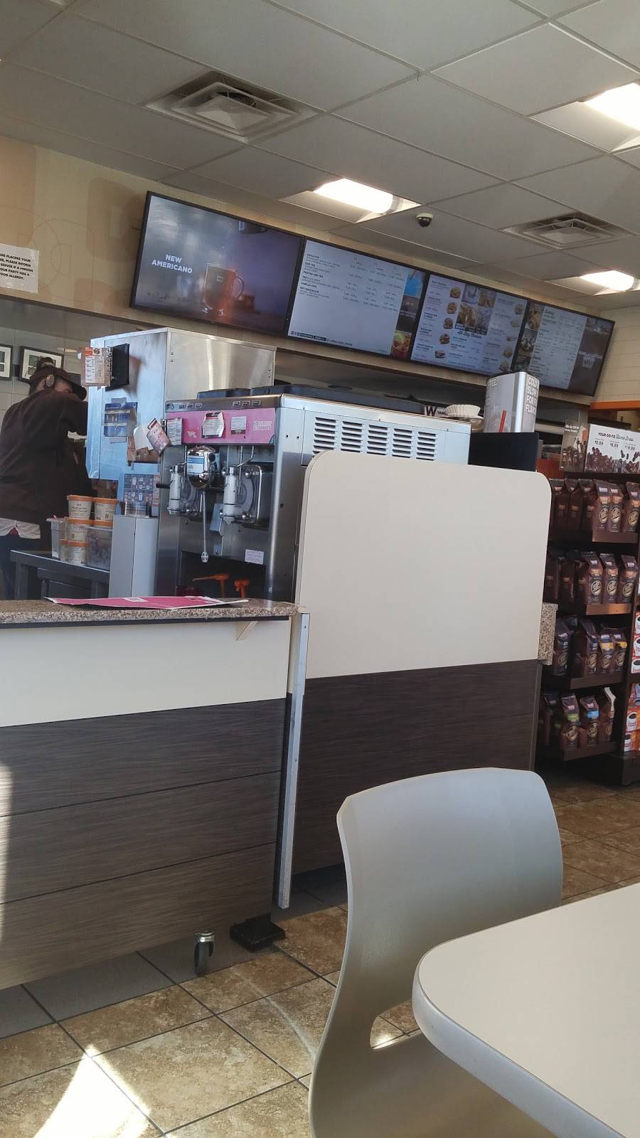 Dunkin | bakery | 57 S Franklin St, Holbrook, MA 02343, USA | 7817670504 OR +1 781-767-0504