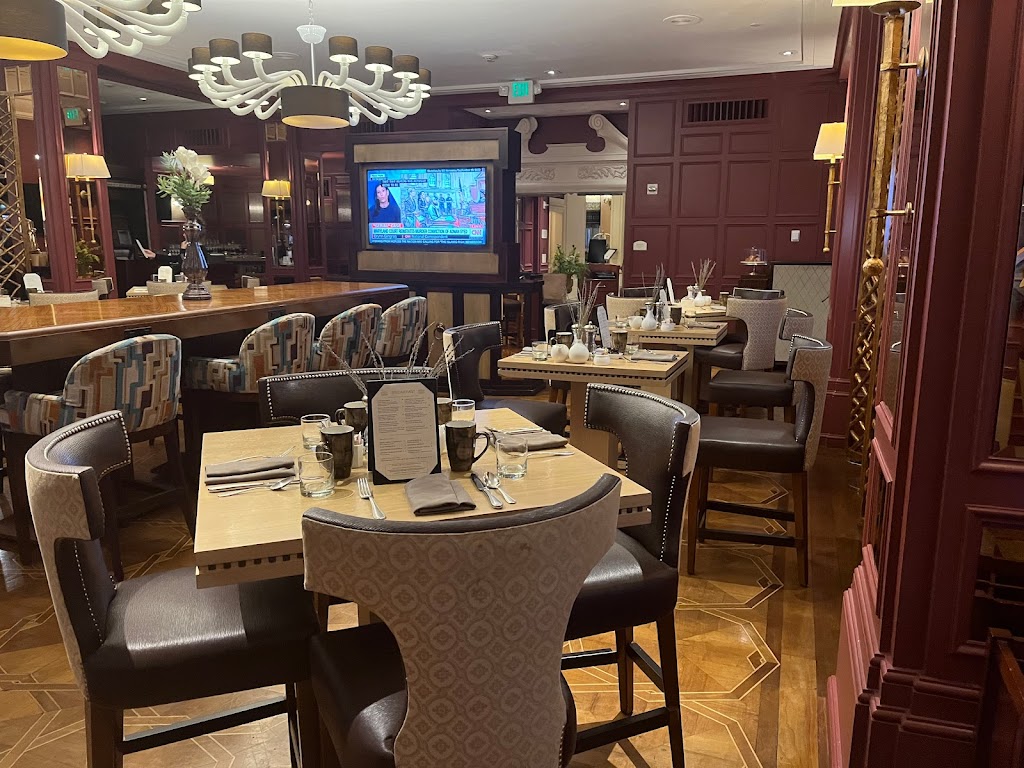 Nob Hill Club at the Mark Hopkins Hotel | restaurant | 999 California St, San Francisco, CA 94108, USA | 4156166940 OR +1 415-616-6940