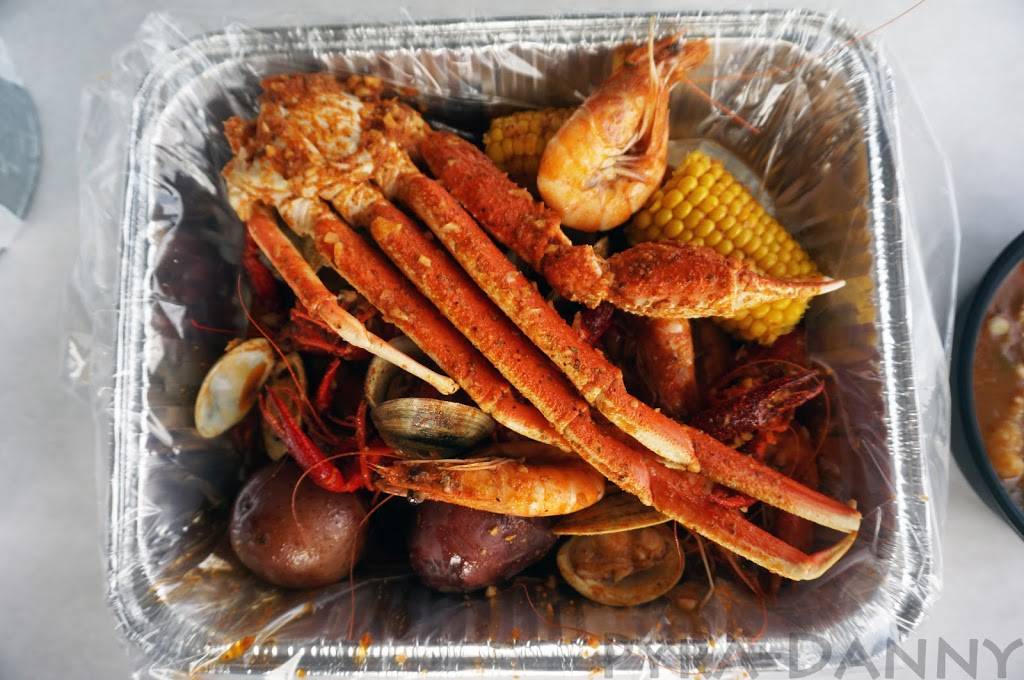 iCajun | restaurant | 10725 E Colonial Dr, Orlando, FL 32817, USA | 4077345997 OR +1 407-734-5997