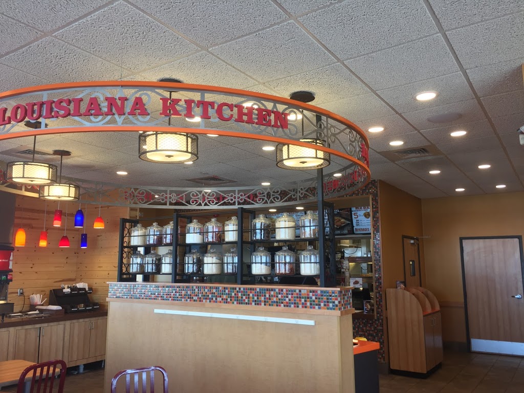 Popeyes Louisiana Kitchen | restaurant | 4202 S York St, Sioux City, IA 51106, USA | 7124545954 OR +1 712-454-5954