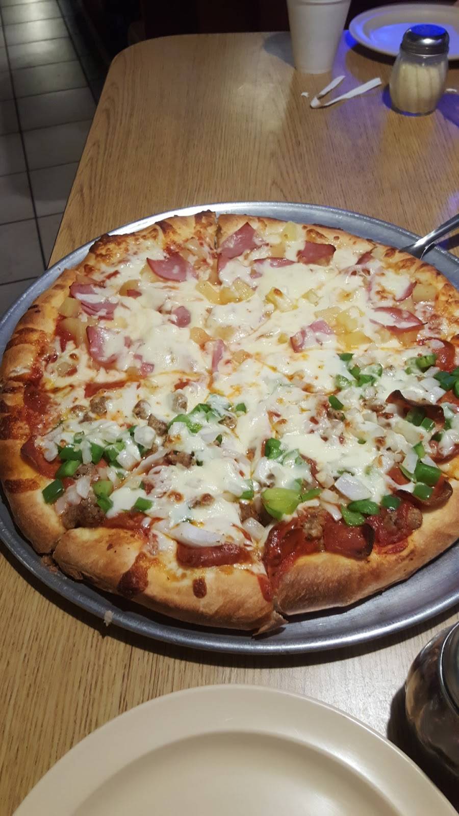 Rockys New York Pizza | restaurant | 12856 Palm Dr, Desert Hot Springs, CA 92240, USA | 7603291466 OR +1 760-329-1466