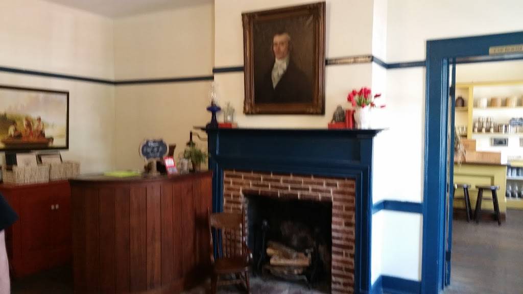 J Huston Tavern | restaurant | 305 N Main St, Arrow Rock, MO 65320, USA | 6608373200 OR +1 660-837-3200