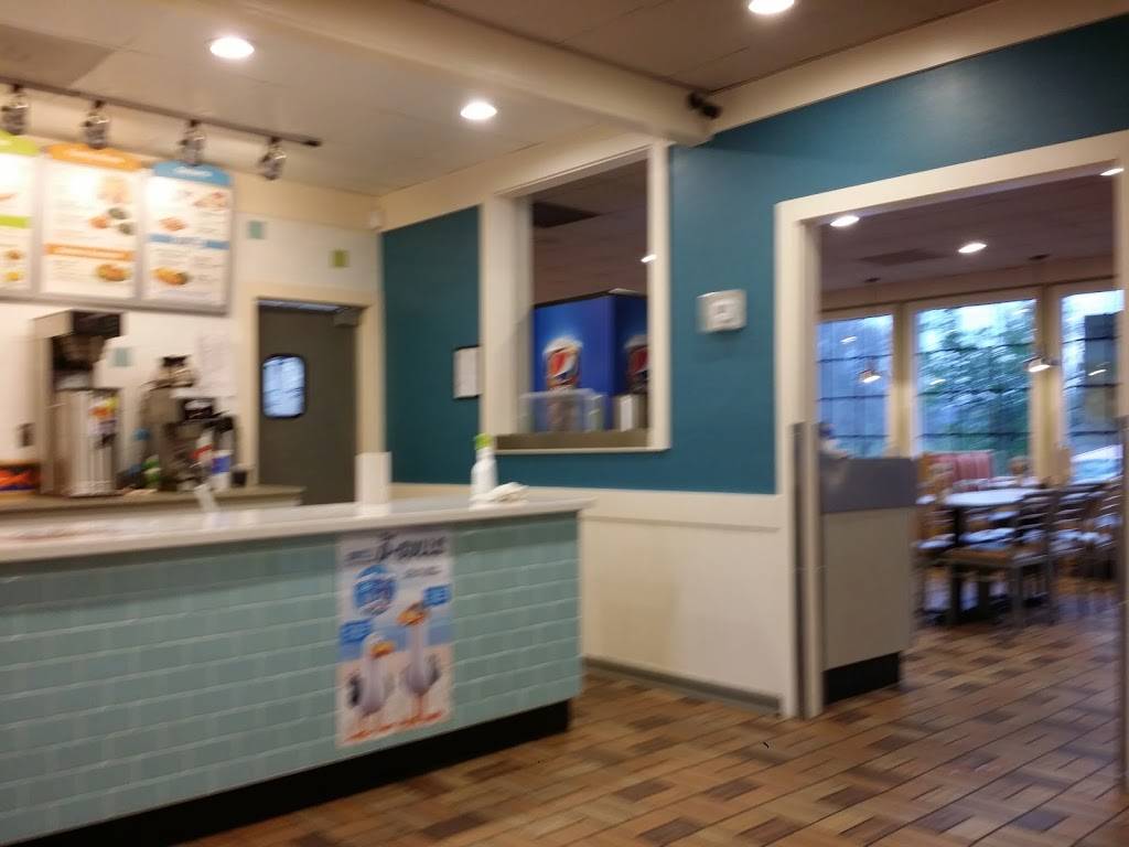 Captain Ds | restaurant | 149 Village Ln, Hazard, KY 41701, USA | 6064393510 OR +1 606-439-3510