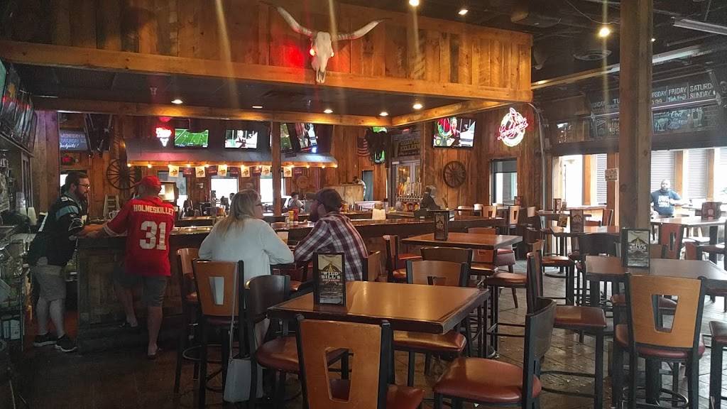 Wild Bills Sports Saloon - Woodbury | night club | 546 Commons Dr, Woodbury, MN 55125, USA | 6513571050 OR +1 651-357-1050