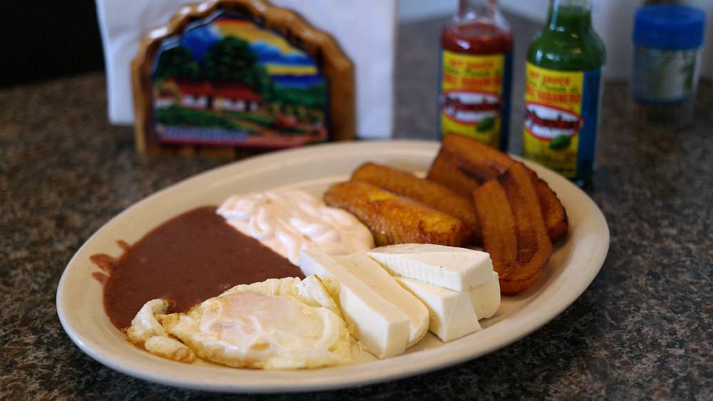 La Catracha | restaurant | 3375 Waterlevel Hwy, Cleveland, TN 37323, USA | 4237900555 OR +1 423-790-0555