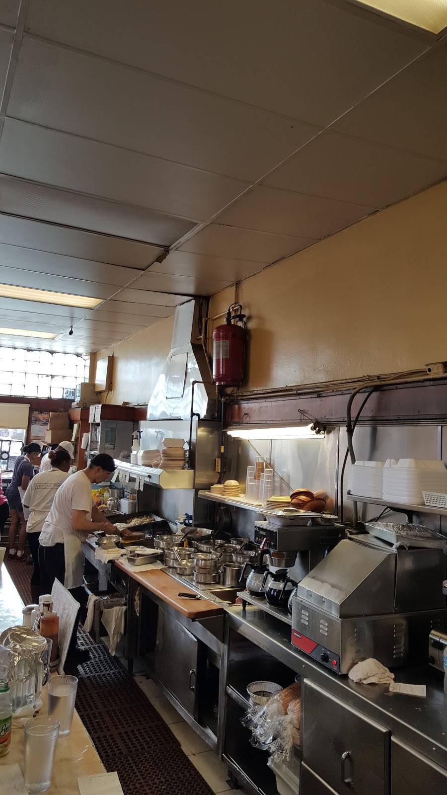 Moons Sandwich Shop | restaurant | 16 S Western Ave, Chicago, IL 60612, USA | 3122265094 OR +1 312-226-5094