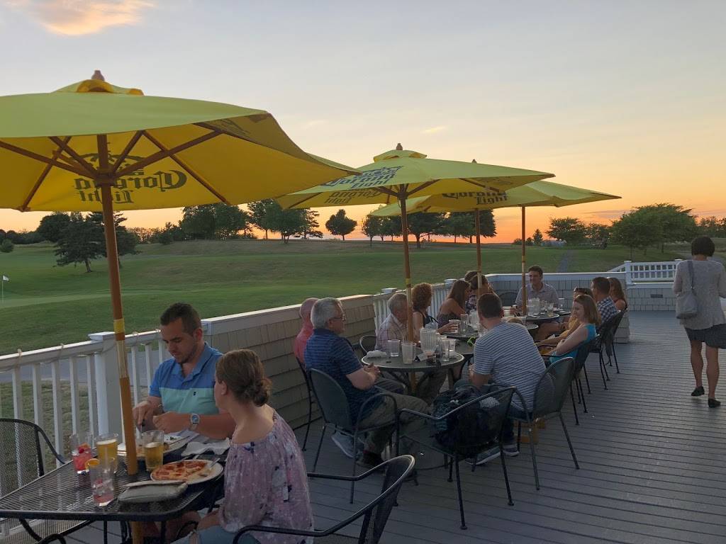 Grill On The Hill | restaurant | 1929 Skyline Dr, Worcester, MA 01605, USA | 5088541704 OR +1 508-854-1704