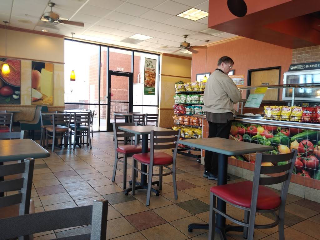 Subway | meal takeaway | 9565 E 22nd St Suite 101, Tucson, AZ 85748, USA | 5208850688 OR +1 520-885-0688