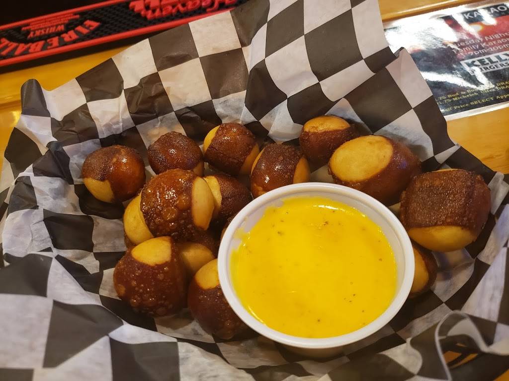 Kellys Burgers & Beer | restaurant | 650 N Wickham Rd, Melbourne, FL 32935, USA | 3216104580 OR +1 321-610-4580