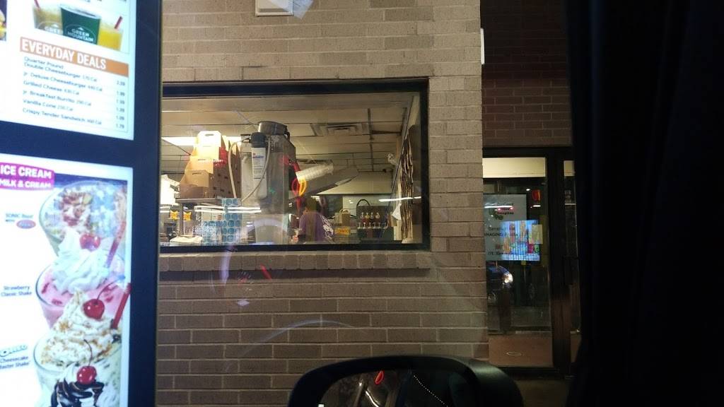 Sonic Drive-In | restaurant | 200 Brickton Rd, Columbia, MO 65201, USA | 5738179667 OR +1 573-817-9667