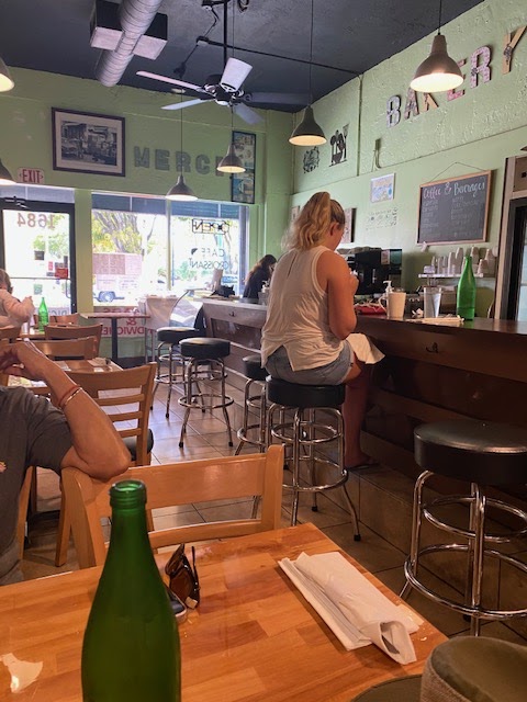 Cafe croissant | restaurant | 1684 Coral Way, Miami, FL 33145, USA | 7867177212 OR +1 786-717-7212