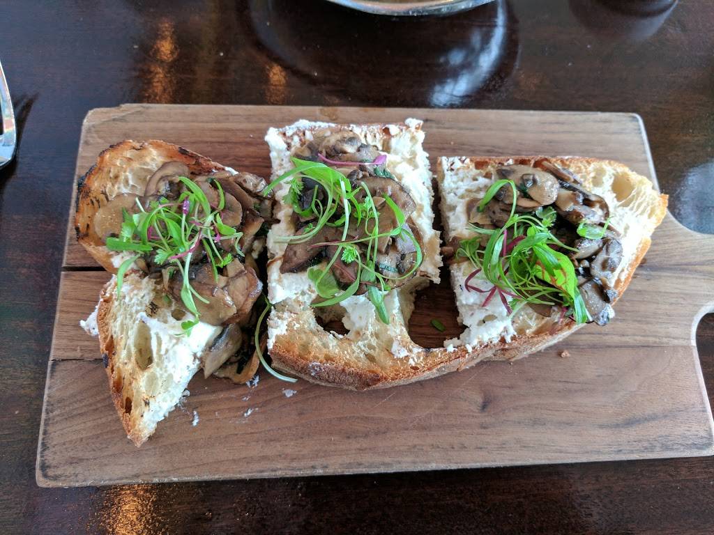 2941 | restaurant | 2941 Fairview Park Dr, Falls Church, VA 22042, USA | 7032701500 OR +1 703-270-1500