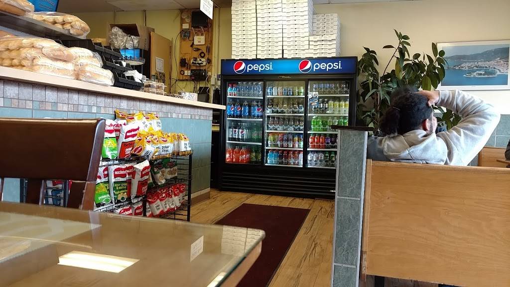 Town House Pizza & Roast Beef | meal delivery | 300 Eliot St, Ledgemer, Ashland, MA 01721, USA | 5088813010 OR +1 508-881-3010