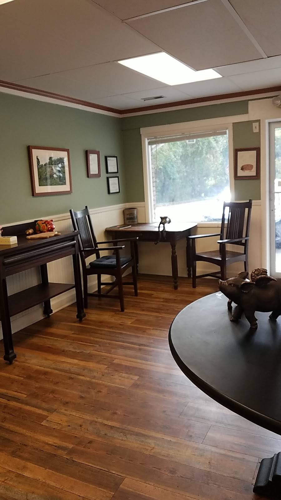 The Ugly Pig | restaurant | 1841 St Margarets Rd, Annapolis, MD 21409, USA | 4105713060 OR +1 410-571-3060