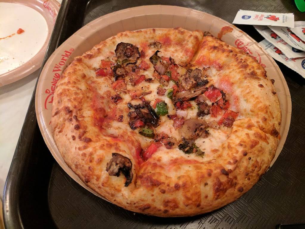 PizzeRizzo | restaurant | Disneys Hollywood Studios, Muppets Courtyard, Kissimmee, FL 34747, USA | 4079395277 OR +1 407-939-5277